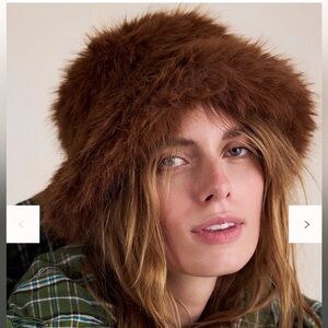 Free People Unreal Cocoa Ice Queen Faux Fur Bucket Hat OS NWT